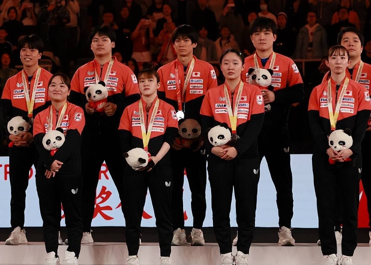 包含NBA总决赛今晨走向成谜，新疆广汇临场应变，球迷炸锅，医务组通报恢复的词条